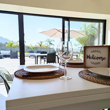 Casinha Da Eira Feriehus